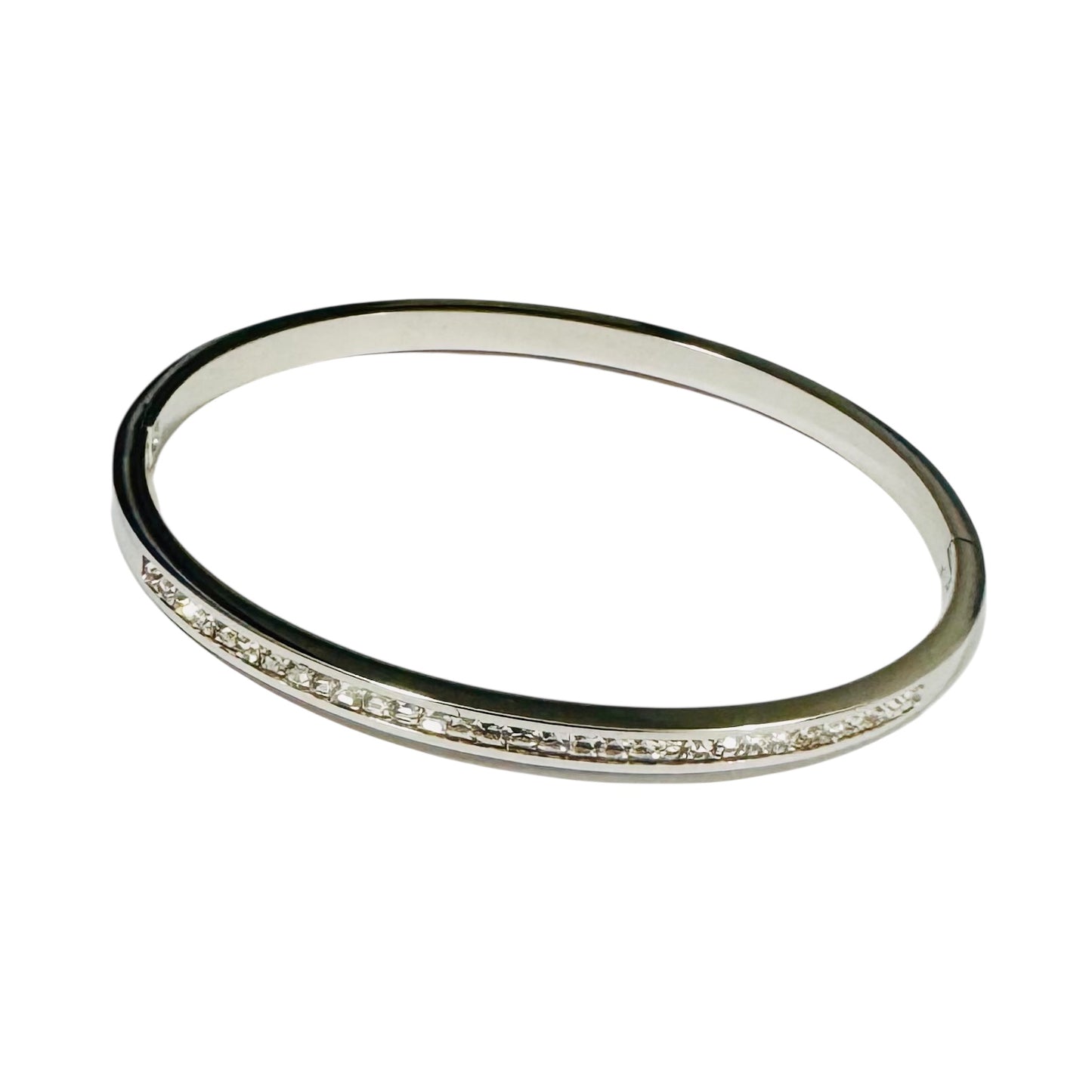 Oval Pavé Bangle