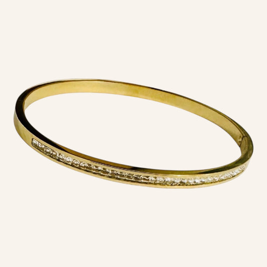 Oval Pavé Bangle