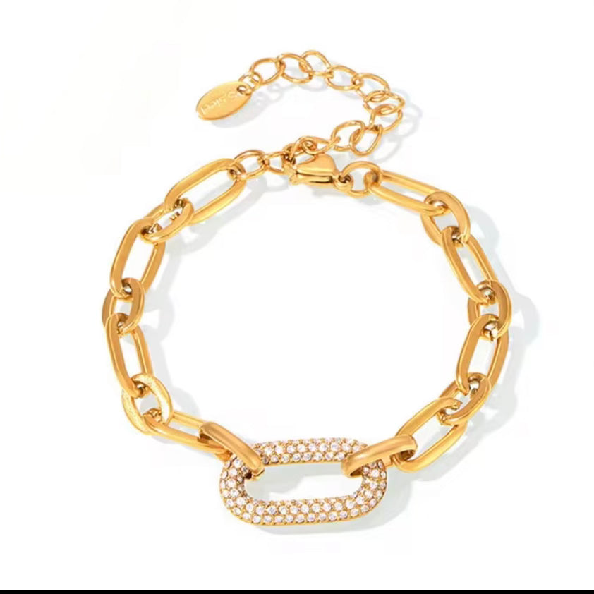 Pavé Oval Link Bracelet